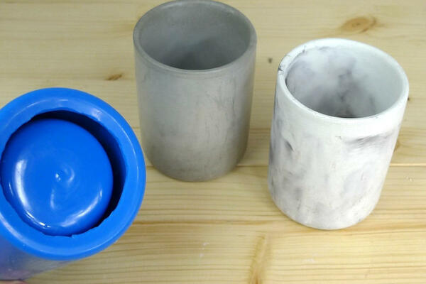 Tall cup mold